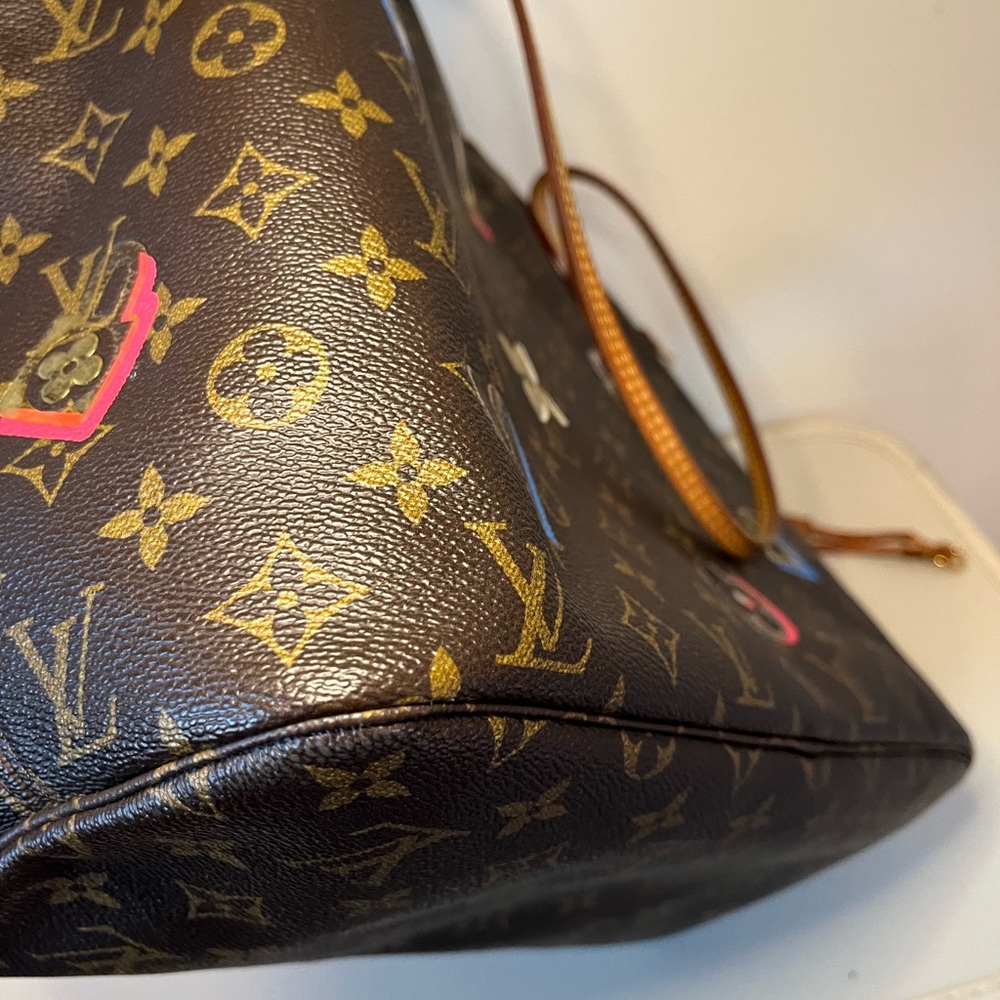 Louis Vuitton Limited Edition Love Lock Monogram Neverfull - Picture 12 of 16